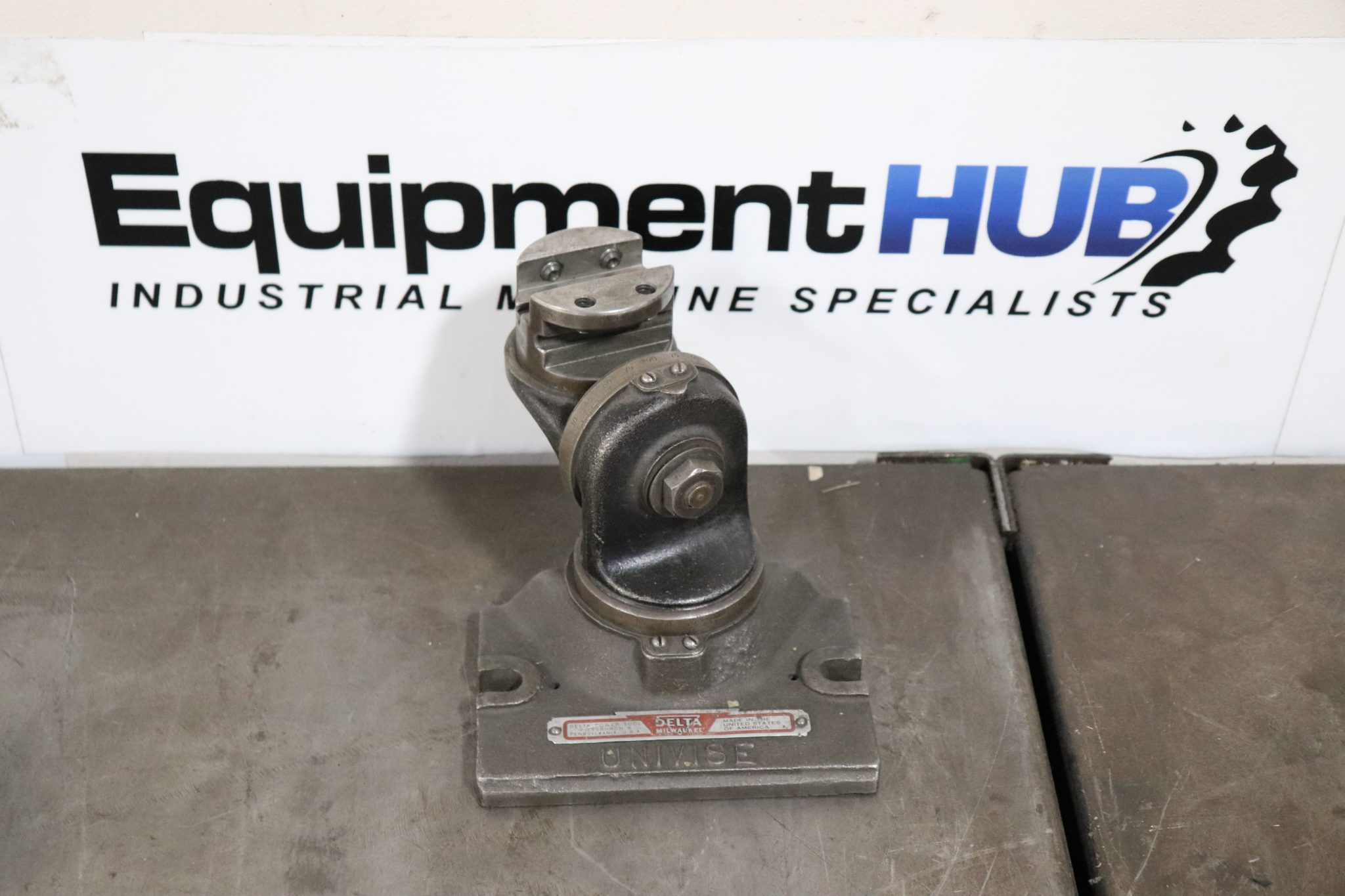 Delta Milwaukee Univise Fixture Angle Vise The Equipment Hub