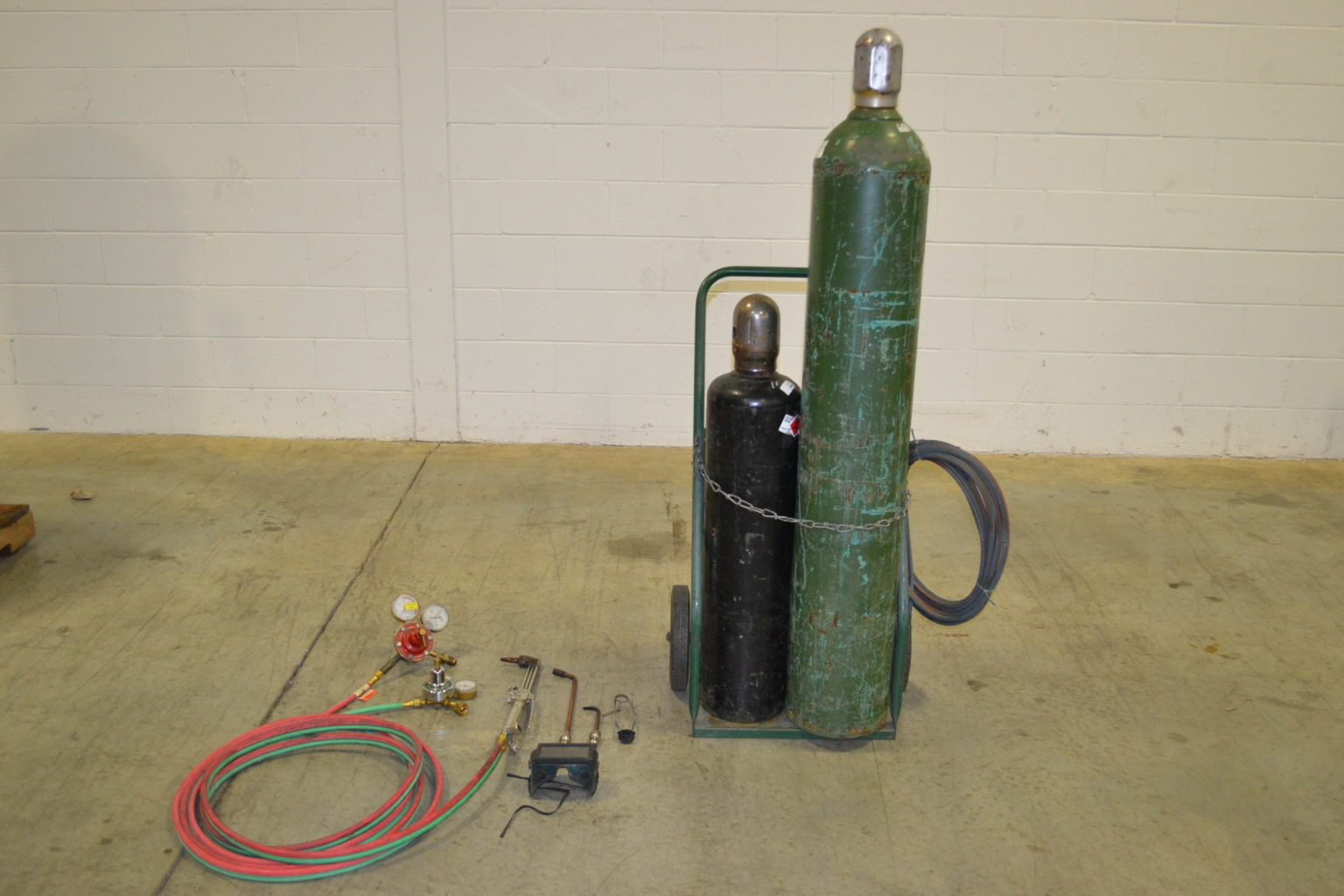 Oxygen Acetylene Professional Torch and Tanks