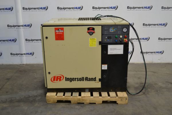 Ingersoll Rand SSR UP6-25-200 25HP Tankless Rotary Screw Air Compressor