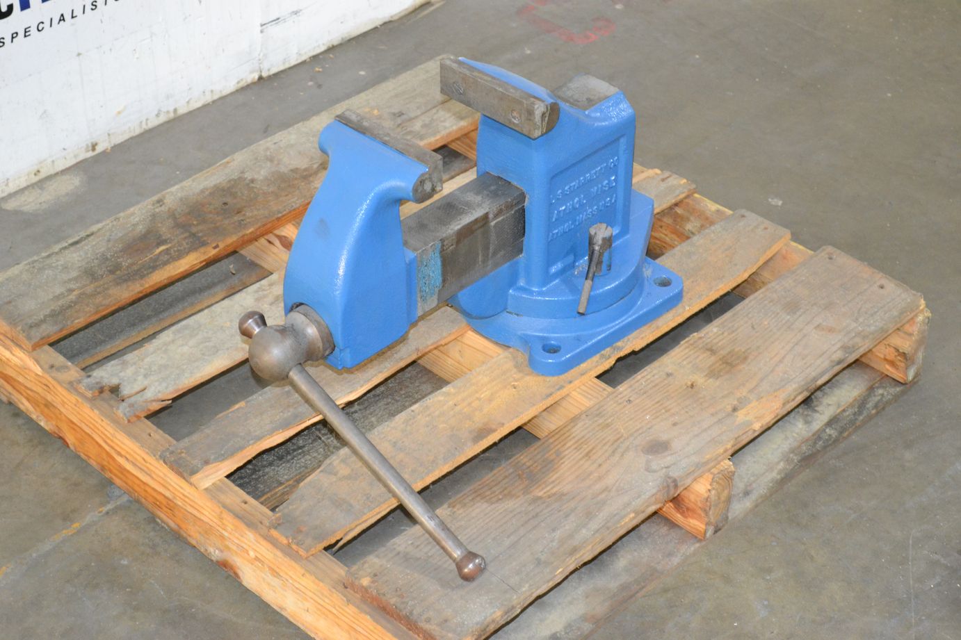 LS Starret 925 5" Jaws Bench Top Swivel Base Athol Vise The Equipment Hub