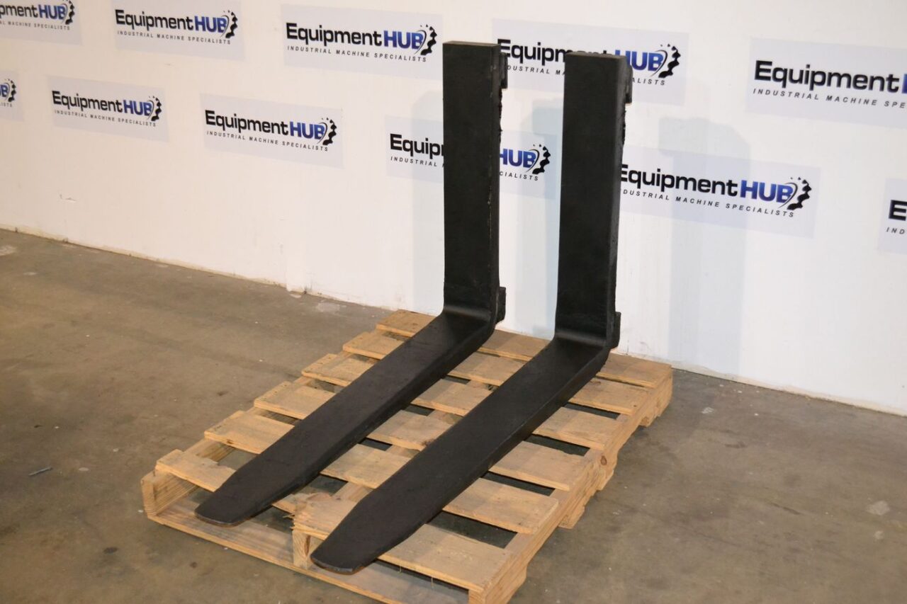 Class IV Forklift Forks (Pair), 48" L x 6" W x 2.5", 15000 Lb. Capacity, 4'