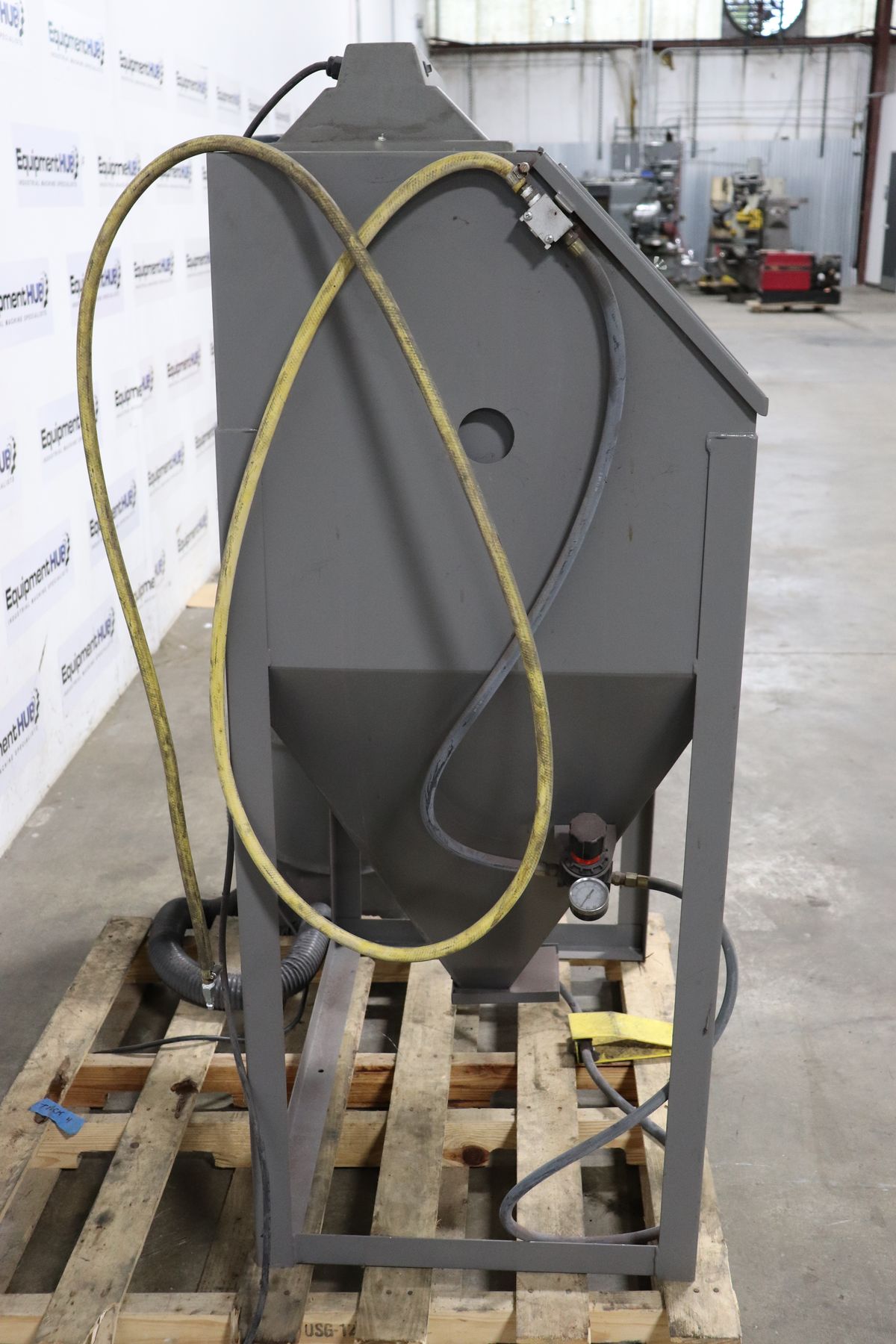 Econoline Abrasive Sand Blast w/ Dust Collector The Equipment Hub