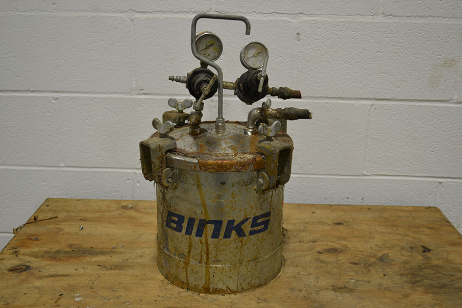 Binks 2.8 Gallon Pressure Paint Pot Tank