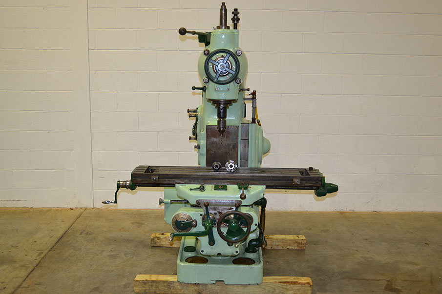 Milwaukee 2HL Vertical Swivel Head Milling Machine, Vintage, War Finish