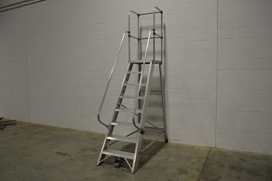Alaco 830572 8 Step Rolling Ladder The Equipment Hub