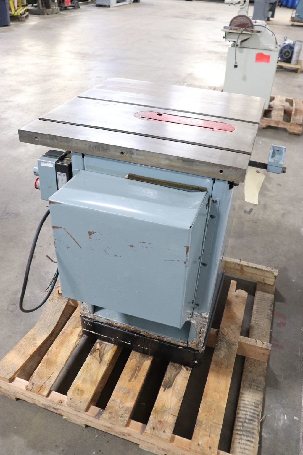 Delta 36 812 10 3hp Right Tilt Table Saw Unisaw The Equipment Hub