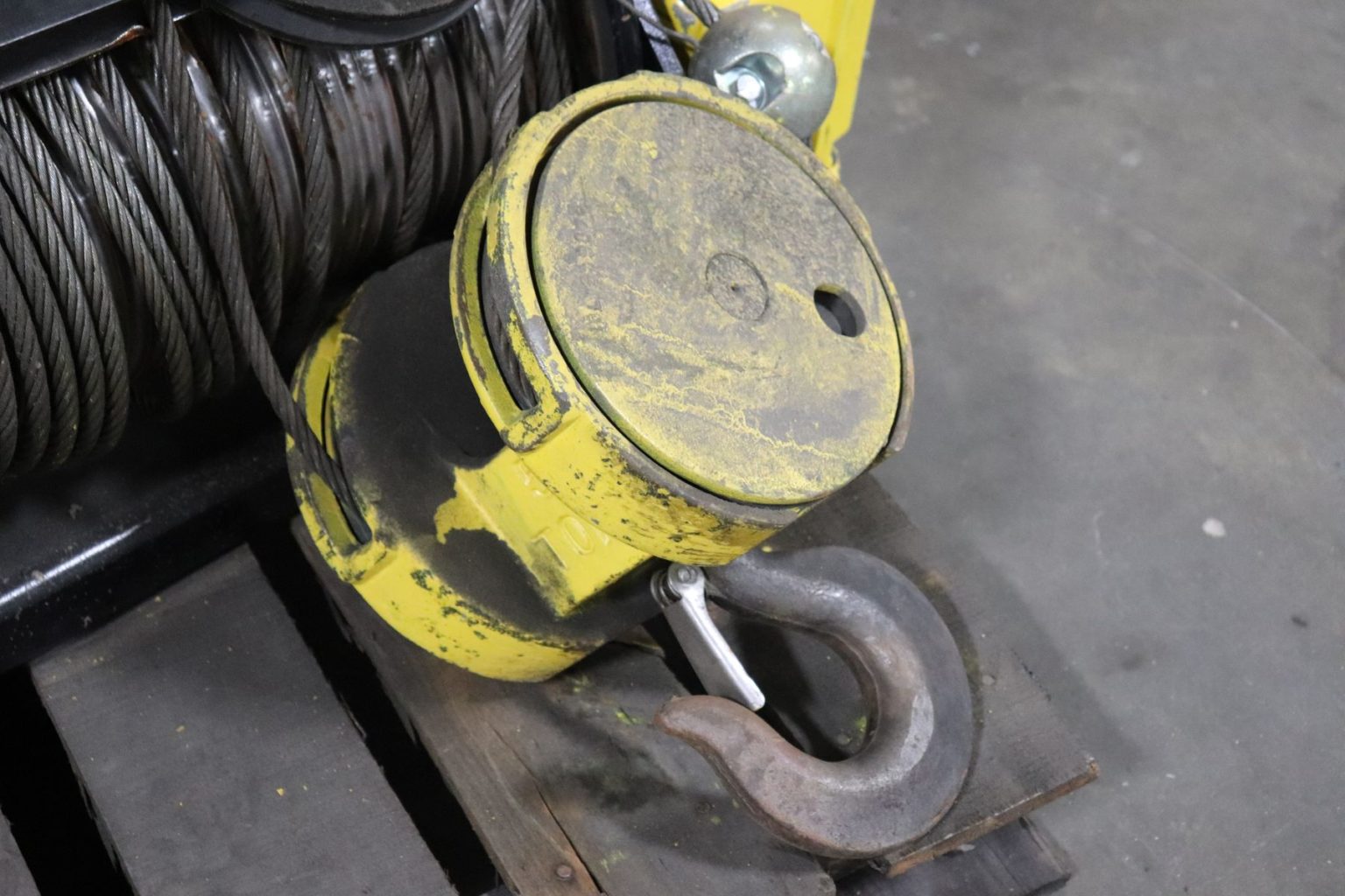 R & M Materials Handling Spacemaster II 5 Ton Electric Overhead Rope ...