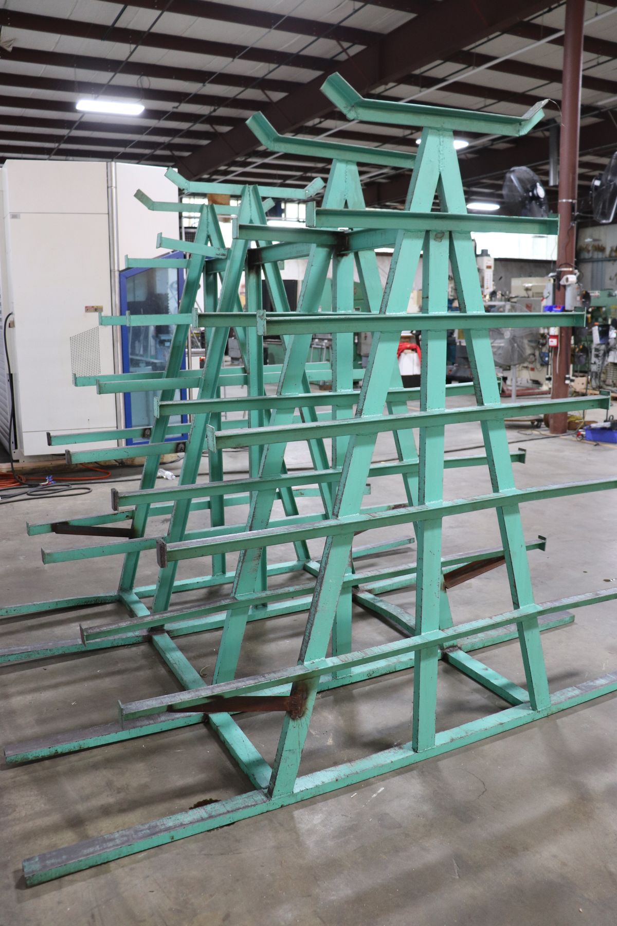 Double Sided Steel Cantilever Rack / Horizontal Storage Rack, 108