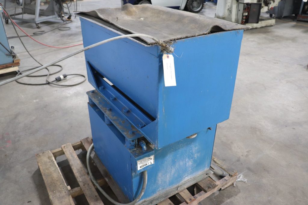 thumbnail image 2 of Mr. Deburr 300DB Vibratory Tumbler Finishing Machine – With 1 Divider, Brand New 2 of 5