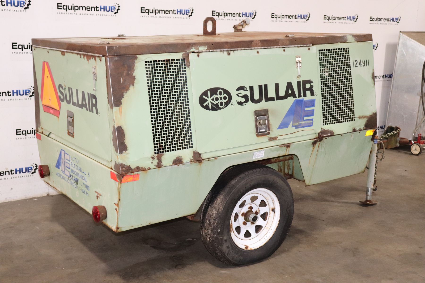 Sullair 185 DPQ JD 185 CFM Portable Towable Air Compressor - The ...