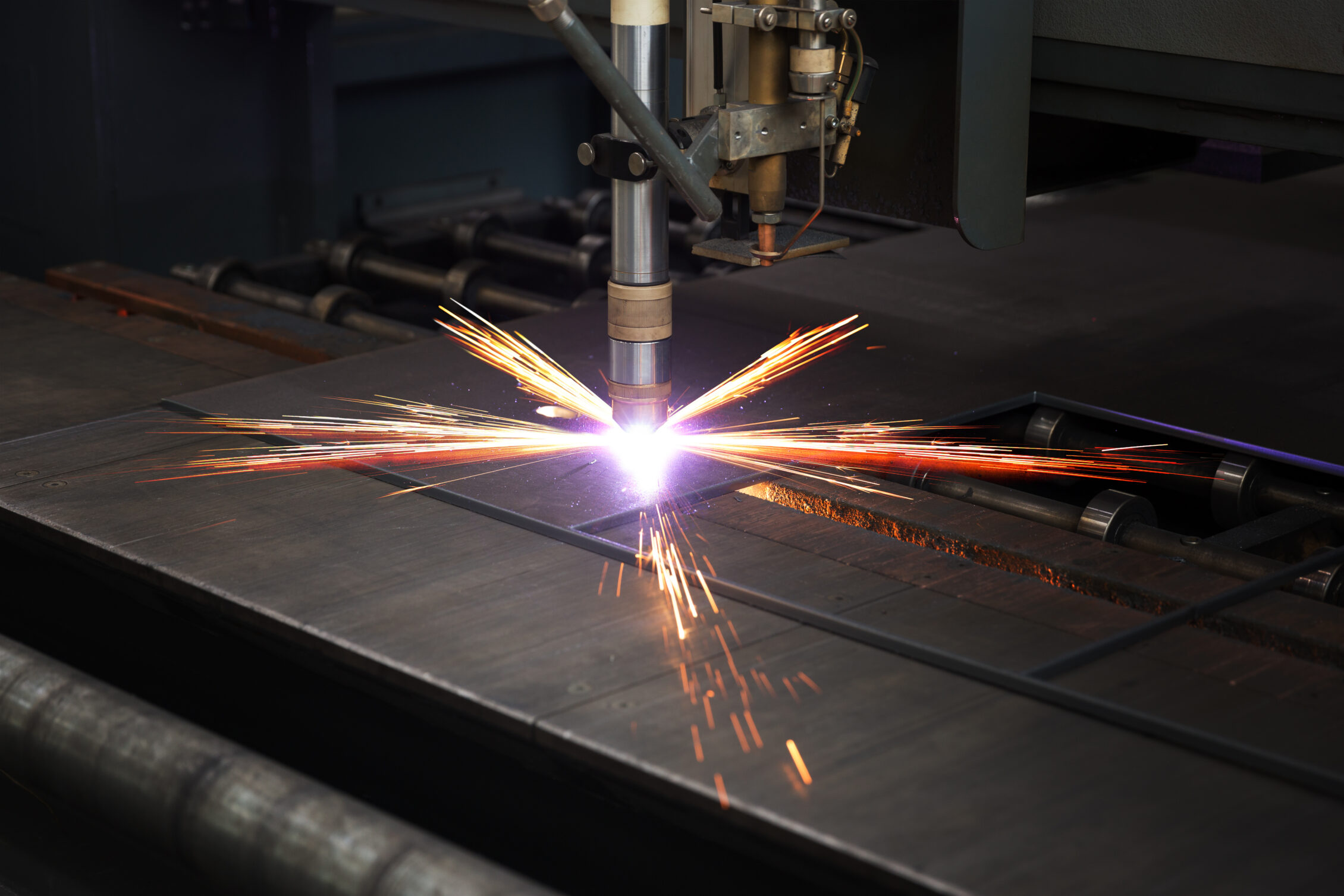 CNC Plasma Vs. Waterjet: Which Fits Your Manufacturing Needs