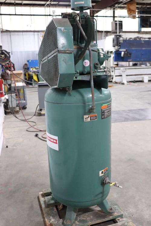 Champion Vr5 8 5hp Two Stage Reciprocating Air Compressor The