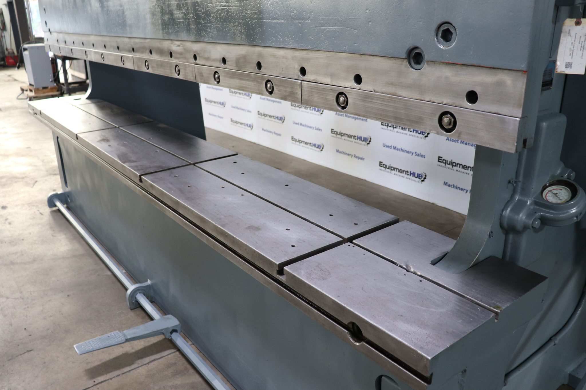 Cincinnati Series 9 12' x 225 Ton Mechanical Press Brake, Air Clutch