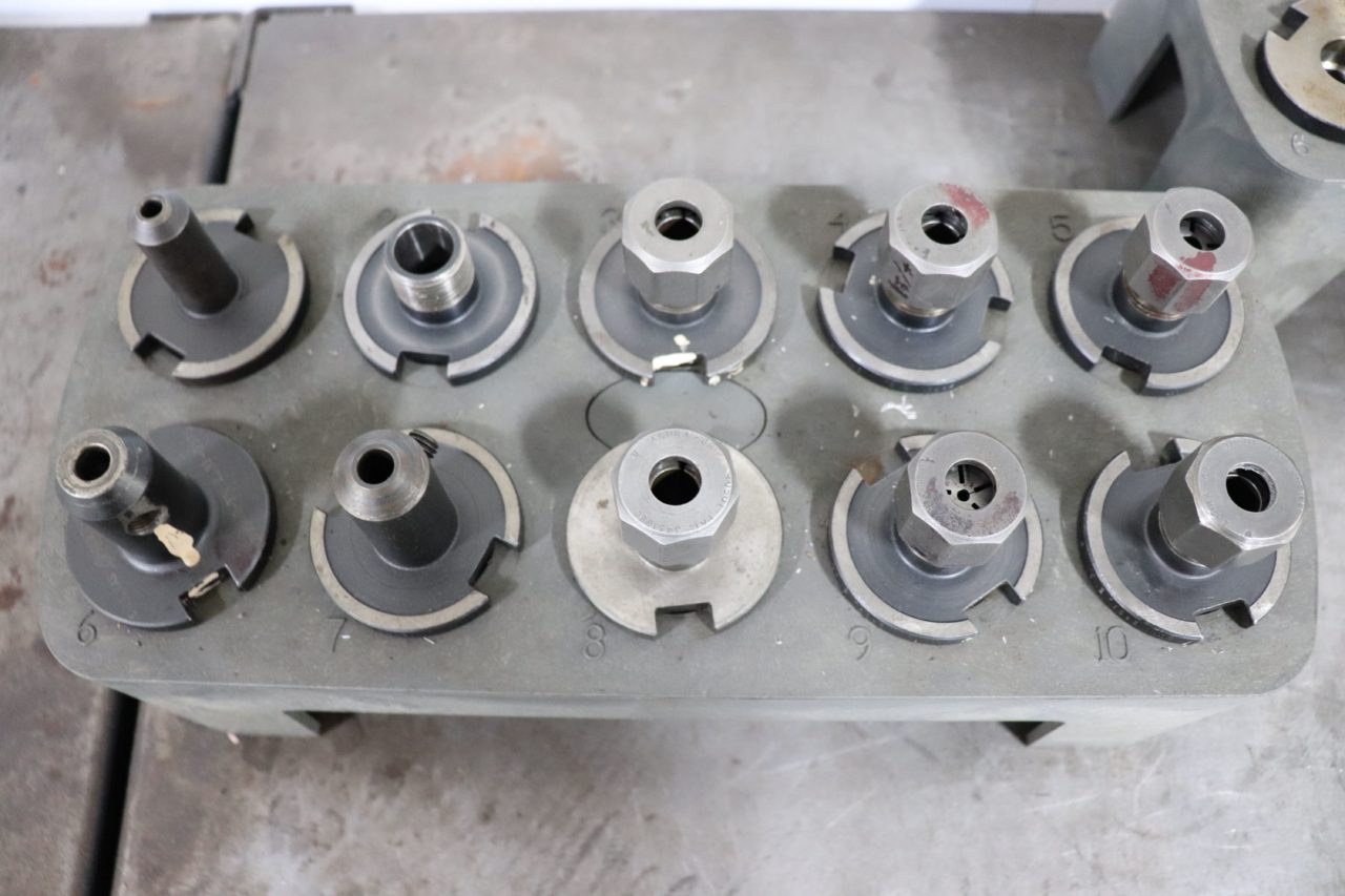 Universal Eng. NST 40 Acura Grip Collet Tool Holders, 20 Total Units