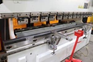 Deratech Technica Plus 140-30 140 Ton x 10′ CNC 5 Axis Hydraulic Press Brake
