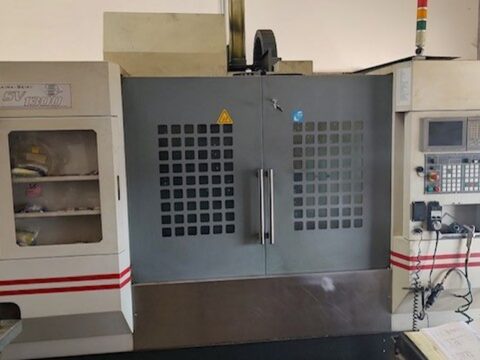 Akira Seiki SV1300 CNC Vertical Machining Center