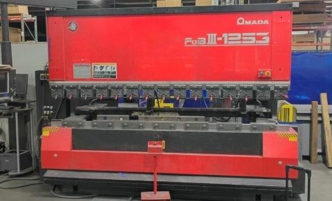 Amada FBD1253NT 125 Ton CNC Press Brake