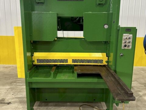 Betenbender 4-500 4' x 1/2" Hydraulic Squaring Shear