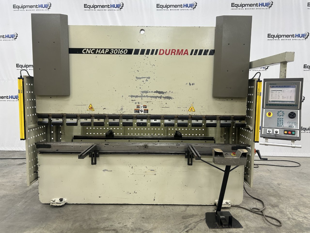 Durma CNC HAP 30160 176 Ton x 10' CNC Press Brake