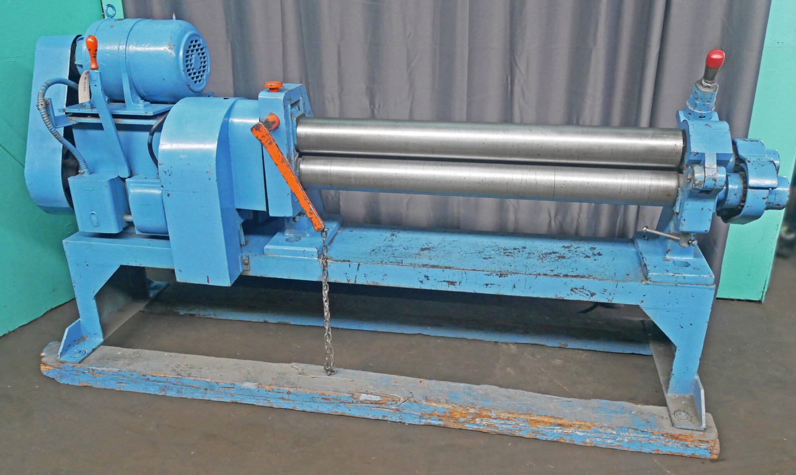 Bertsch 4' x 3/16" Initial Pinch Power Bending Roll