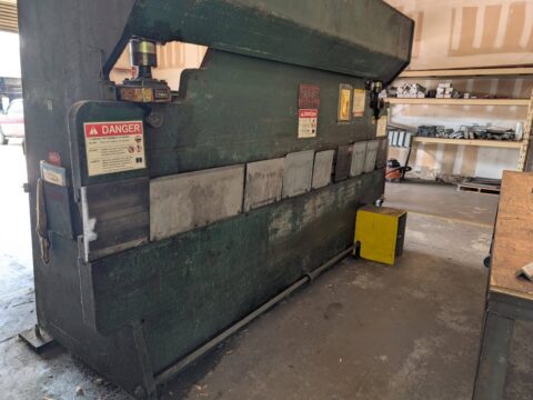 Chicago 1012-L 60/90 Ton x 12' Press Brake