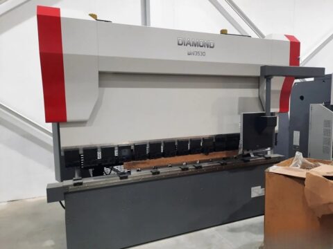 Mitsubishi Diamond BH13530 150 Ton x 10' CNC Press Brake (2022)