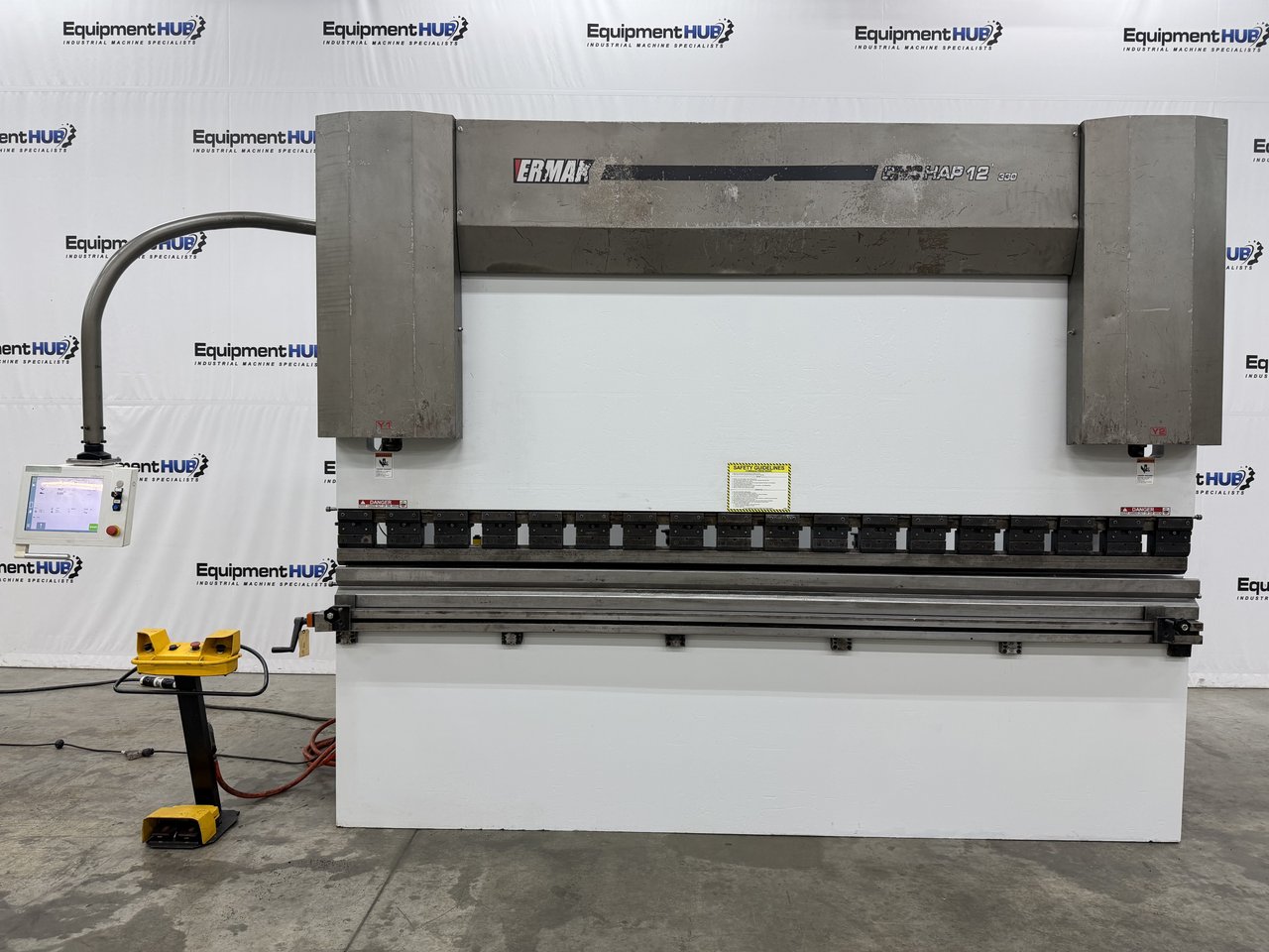 Ermak CNCHAP 12x330 330 Ton x 12' CNC Press Brake (2013)