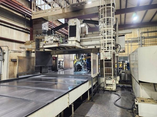 SNK RB 7VM CNC Vertical Machining Center